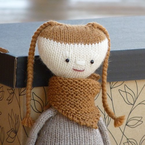 Lalka Rosamunda Ruda