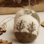 Wełniane Bombki na Choinkę Wzór Dziewiarski